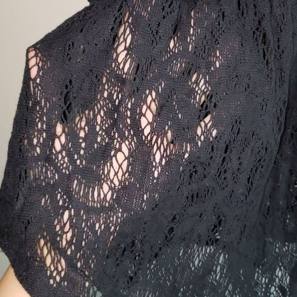 𝅺forever 21 Lace Butterfly Sleeve Black Top - Picture 5 of 6